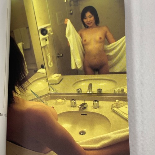 Nudes/ 2 BOOKS SET / P! & HAPPY BIRTHDAY NUDE / Japanese Photo Book / Bunko size - Foto 8 di 19