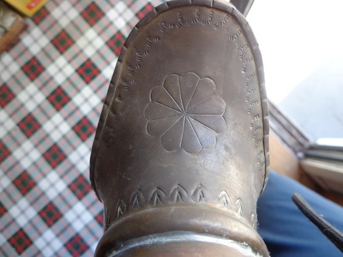 Brocca vintage Tartoussi Bros. Libano 7" metallo ornato latta su rame? - Foto 6 di 6