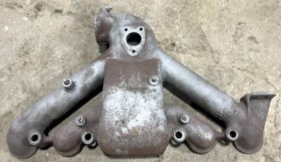 USED MCCORMICK DEERING EXHAUST MANIFOLD 3 BOLT STYLE 524DC
