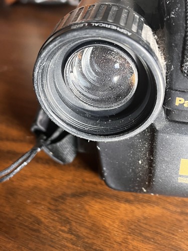 Panasonic Palmcorder PV-10BD VHS-C Camcorder - Picture 3 of 3