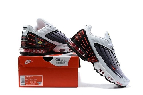 Nike Sneaker Tuned Air Max Plus 3, seleziona numero e fantasia - Foto 23 di 28