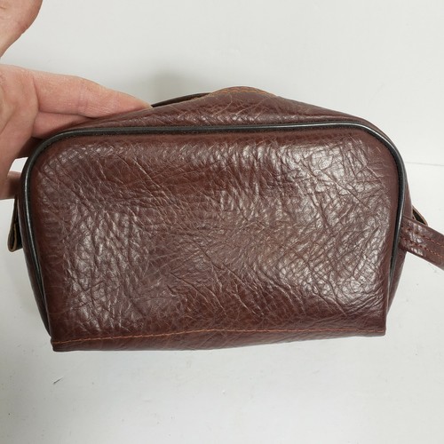 Vintage R.O.C. Faux Leather Vinyl Brown Shoulder Bag Purse Made in Taiwan - Picture 4 of 8