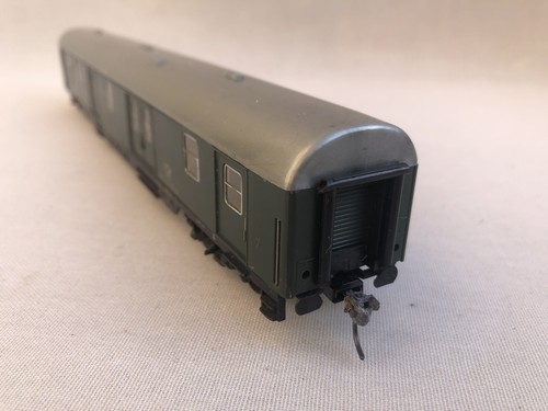 Roco? HO Gauge DB Deutsche Bundespost Mail Coach München Green Kadee Couplings - Picture 5 of 15