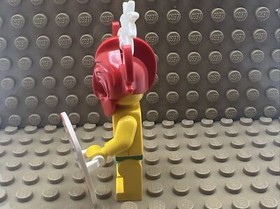 King Kahuka Islanders Pirates Lego Minifigure Enchanted Island 6292 W/shield