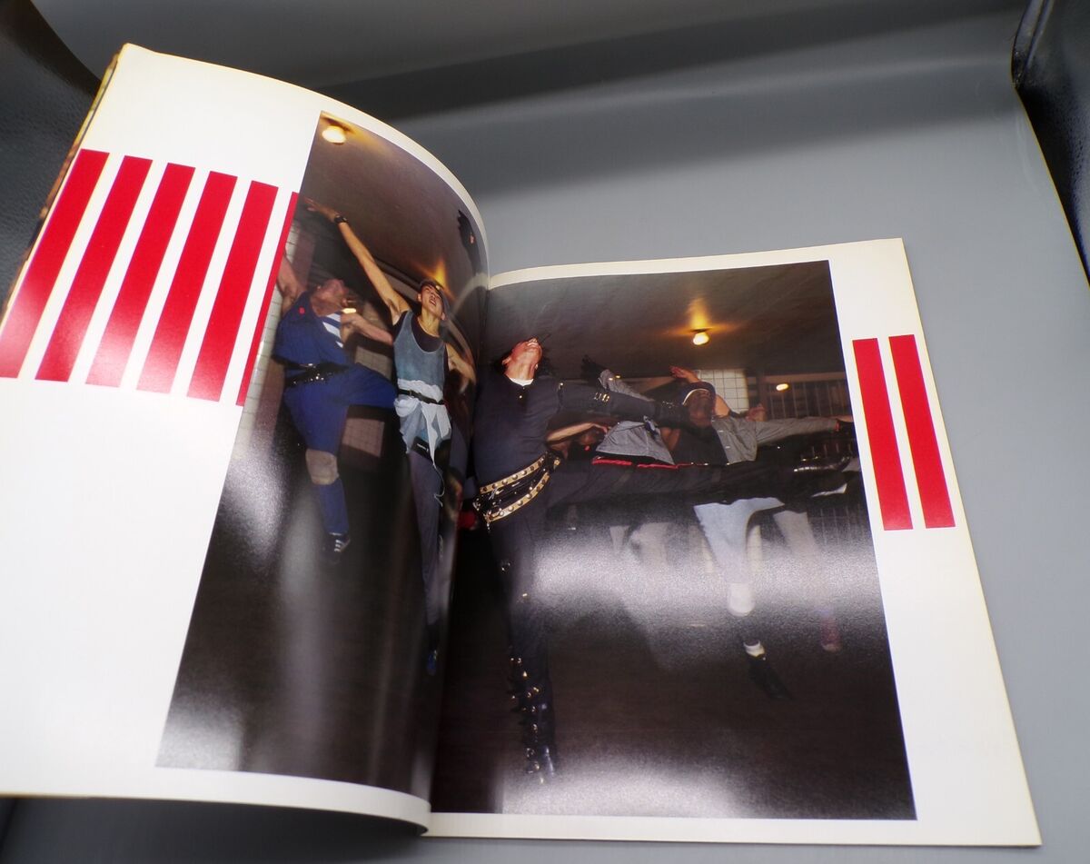 Vintage 1987 Japanese MICHAEL JACKSON concert MOVIE PROGRAM Vintage 1987 Japanese MICHAEL JACKSON concert MOVIE PROGRAM