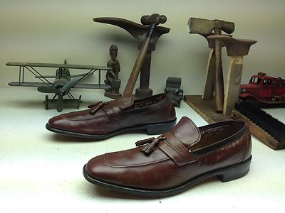 Allen Edmonds Brown Classic Leather Slip-On Loafers Allen Edmonds Glasgow Shoes Size 9.5 Mens Brown Leather Slip  main image 3