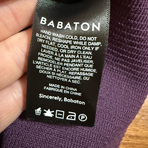 Camiseta sin mangas recortada acanalada cuello cuadrado tejido esculpido Aritzia Babaton talla M púrpura rico - Imagen 11 de 11