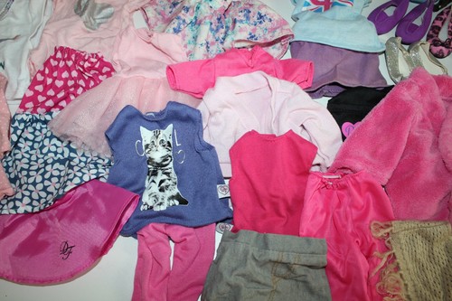 Design A Friend Bundle of Dolls And Clothes - Picture 7 of 24