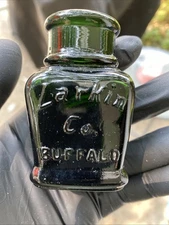 Larkin Co. Buffalo, NY Vintage Embossed Emerald Green Glass Bottle 3"