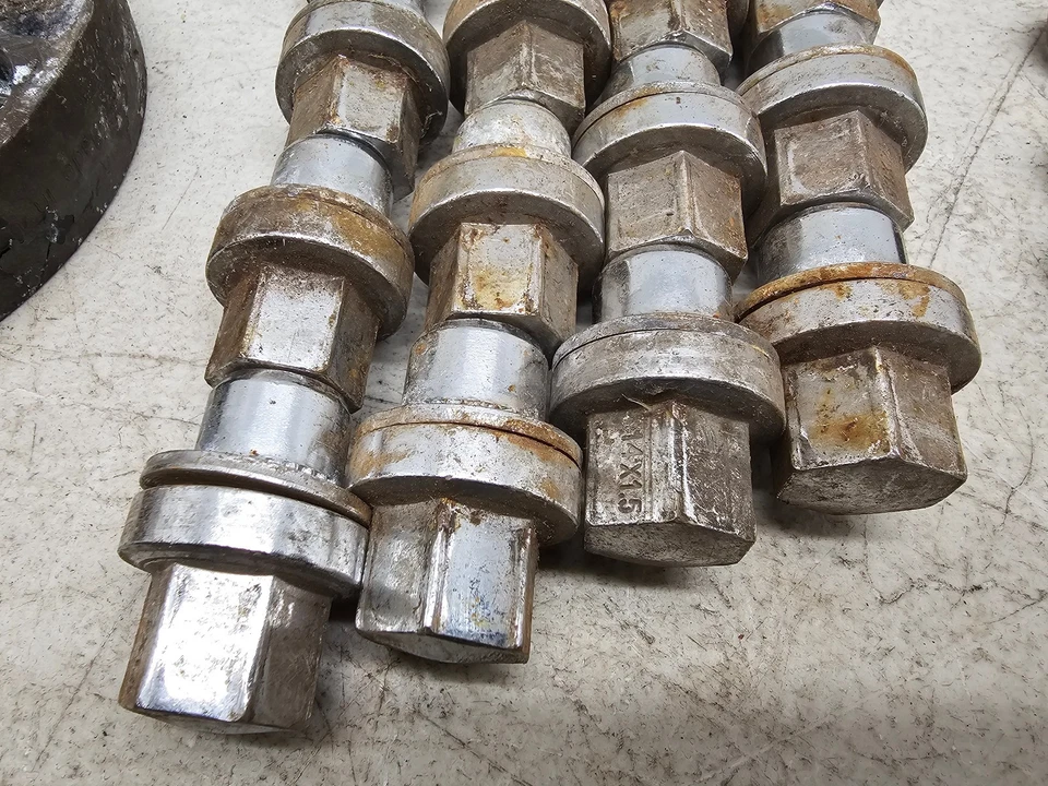RANGE ROVER EVOQUE DISTANZSCHEIBEN ZUM ANSCHRAUBEN MIT RADSCHRAUBENSATZ L538 2012-2018 - Bild 4 von 4