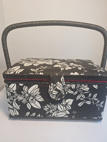 Vintage Sewing Basket With Wicker Handle And Trim. There Is No Removable Tray. - Picture 2 of 9