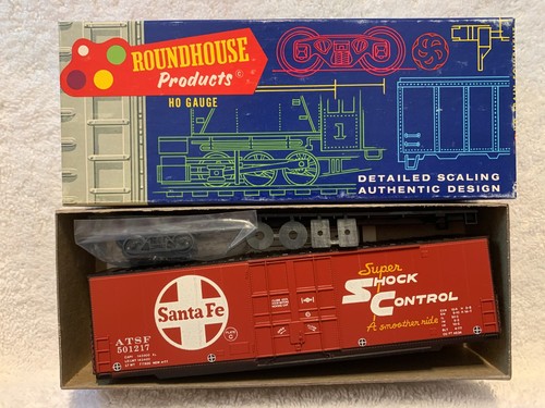 Roundhouse HO Scale Unassembled Box Car Kits each sold separately - Picture 71 of 252