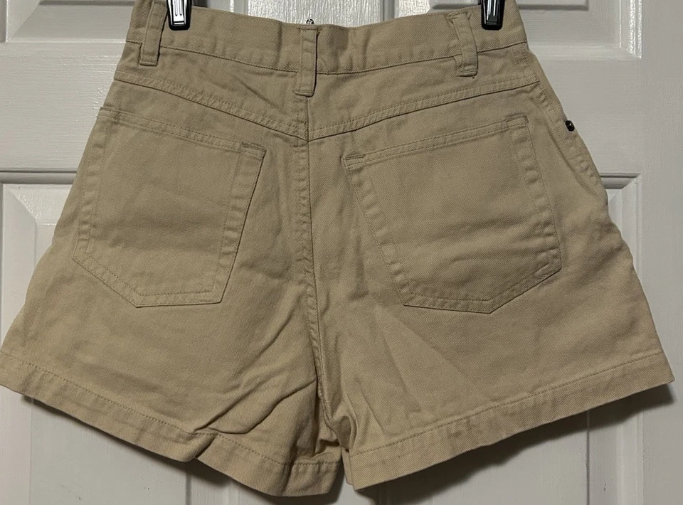 Винтажные шорты хаки для девочек с вышивкой Disney Winnie The Pooh размер 7 - Изображение 4 из 4