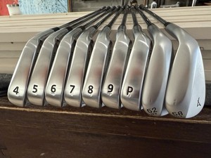 タコモゴルフ　　301CB アイアン７本➕52°56° 計９本セットと帽子 タコモゴルフ 301CB アイアン7本➕52°56° 計9本セットと帽子