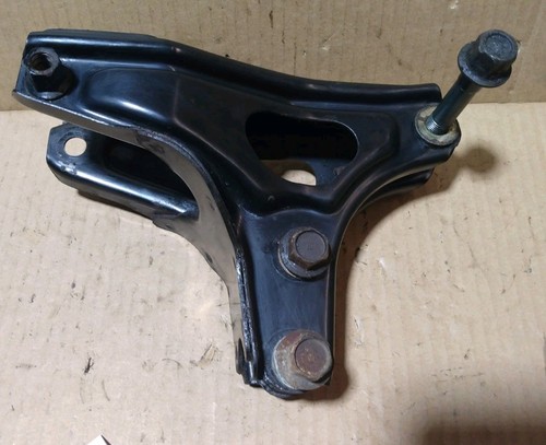 92-95 CIVIC T bracket Transmission Rear AT MT 5 Speed D15 D16 OEM + BOLTS CLEAN - Picture 2 of 18