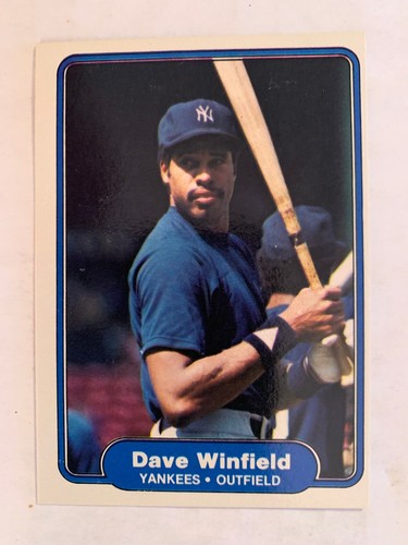 Vintage 1982 Fleer Baseball Cards Each Sold Separately - Picture 15 of 52