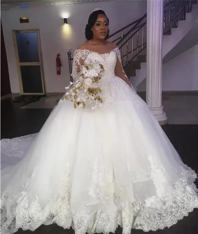 African White Wedding Dresses Lace Long Sleeves Plus Size Princess Bridal Gowns - Image 2 of 4