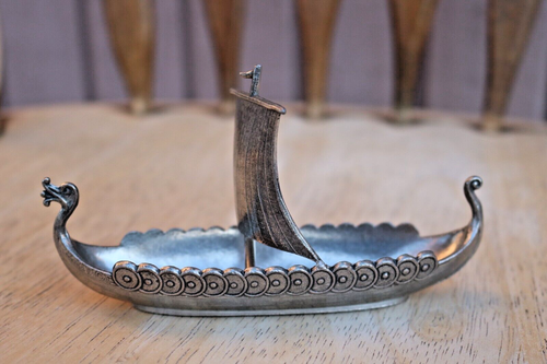 VINTAGE PEWTER VIKING SHIP OPEN SALT DIP NORWAY - Picture 3 of 17