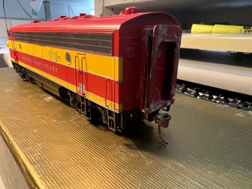 BRASS HO Brass Model - Oriental FEC EMD FP-7-A # 671 FACTORY PAINTED - Picture 6 of 10
