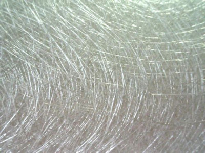 Rolle von 45m² Glas matt 600g. Für Polyester- oder Epoxidharze