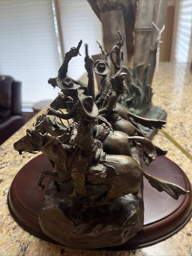 Quality "Coming Through the Rye" Frederic Remington Bronze Reproduction Statue - Picture 4 of 8