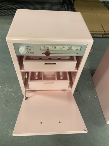 pottery barn, five piece retro play kitchen set pink - Picture 17 of 22