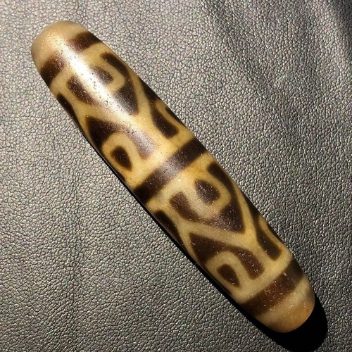 Magic Power Tibetan Old Agate lotus 12Eye Totem dZi Bead 15.1*68mm N014 - Picture 5 of 10