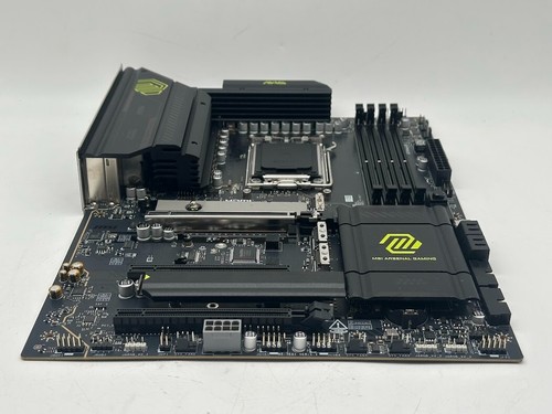 MSI MAG X870 TOMAHAWK WIFI AM5 ATX Scheda Madre Gaming LEGGI - Foto 2 di 9