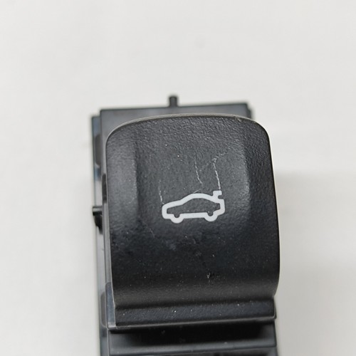 BMW X3 G01 Tailgate Open Switches 9327029 2.0 Diesel 140kw 2021 22342135 - Picture 5 of 7