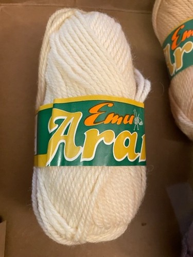 Vintage Yarn - Emu ARAN - 50g each 100% Wool made in England - Picture 4 of 20