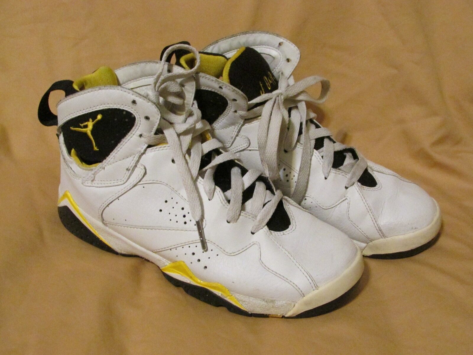 2006 Vintage Nike Air Jordan VII 7 Retro Maize 304774-172 White Yellow  Black 6Y