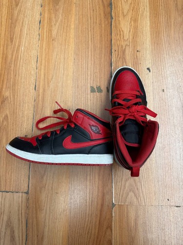 Air Jordan 1 Mid Alternate Bred Size-US-2Y - Picture 5 of 9