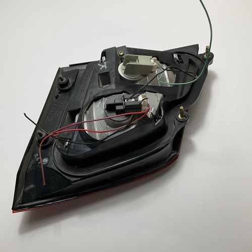 2002 - 2004 Infiniti I35 Trunk Rear Left Driver Side Inner Tail Light OEM - Picture 14 of 15