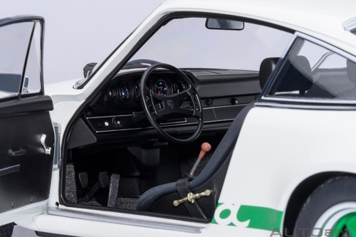 AutoArt Porsche 911 Carrera 2.7 RS - Grand Prix White with Green s. 1/18. 78031 - Bild 9 von 16
