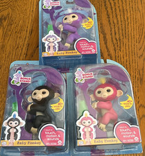 Wow Wee Fingerlings Interactive Pet Baby Monkey New Lot of 3 2016 Toy Sealed