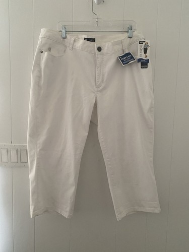 New Lee Women's Plus Size 20W Medium Curvy Fit Capri No-Gap Waist White