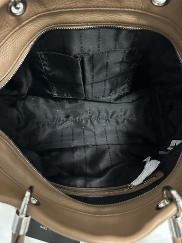 MARC JACOBS M0001348 TOO HOT TO HANDLE PEBBLED LEATHER LIGHT CHOCOLATE BAG - Picture 8 of 11