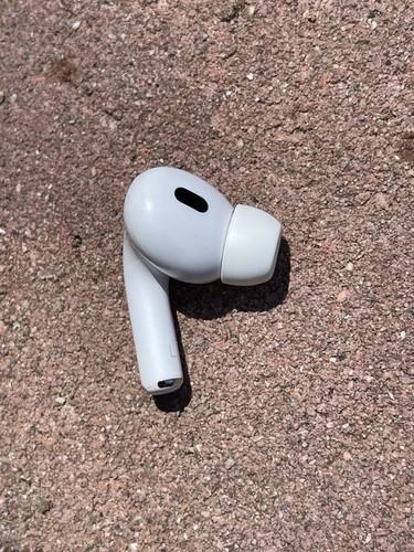 Apple AirPod Pro Replacement Earbud 2nd Gen ( LEFT Ear Only ) Model A2699 - Photo 2 sur 6