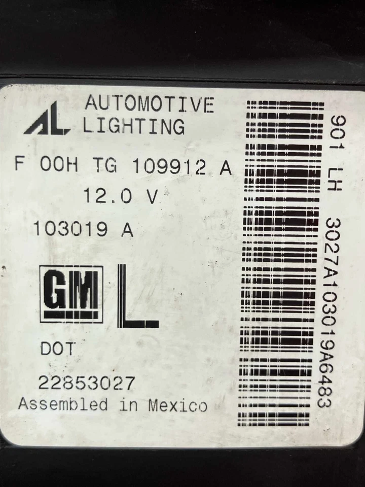 2007-2013 Chevrolet Silverado LH Driver Halogen Headlight Head Lamp *Dmgd Tab* - Image 3 of 4