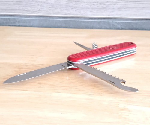 Vtg Victorinox Safari Trooper Survival Knife Sawback Swiss Army Folding Knife - Picture 15 of 23