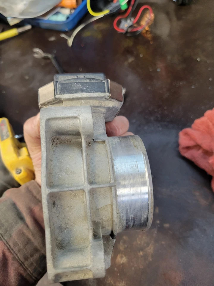 2012-2017 Chevrolet Equinox 2.4L L4 AWD A/T Throttle Body Throttle Valve OEM - Bild 4 von 4