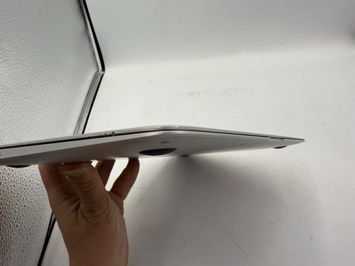 Apple MacBook Air Early 2014 11" A1465 Core i5 1.4GHz 4GB RAM 128GB SSD Grade B - Picture 12 of 14