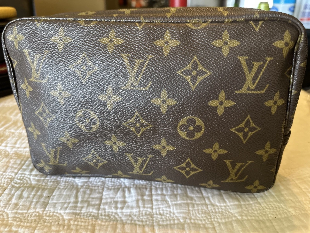 バッグ Louis Vuitton Monogram Pouch Louis Vuitton Cosmetic Pouch Bags for Women for sale | eBay