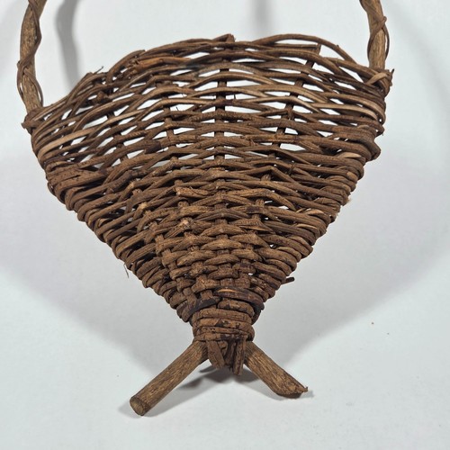 Wall Pocket Basket Woven Twig & Vine Hanging Primitive Boho Vintage Rustic - Picture 2 of 13