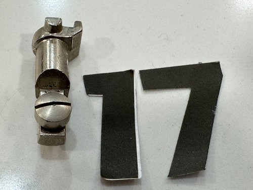 ORIGINAL BERNINA PRESSER FEET OLD STYLE - Picture 42 of 44