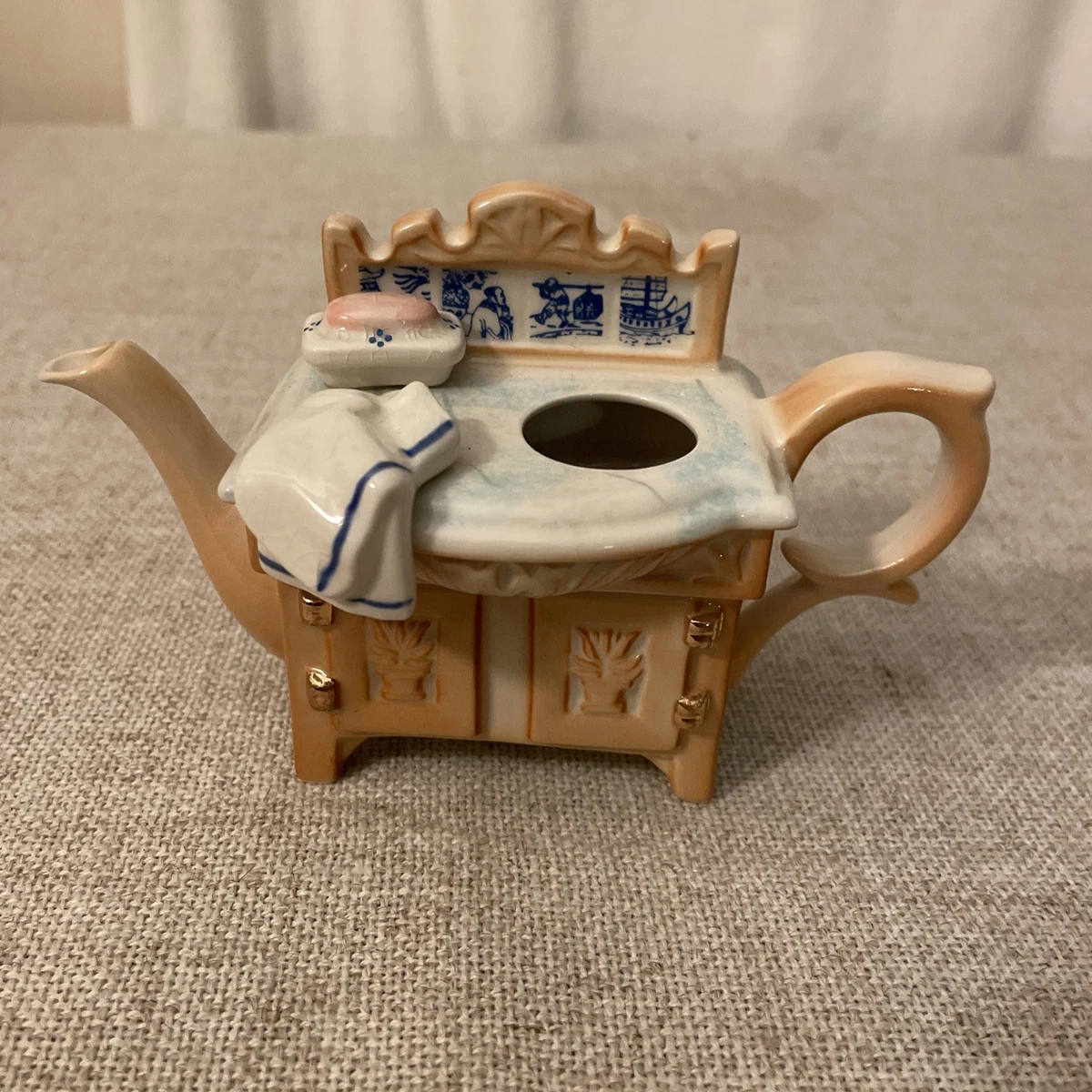 Cardew Design Teapot In Collectible Tea Pots & Sets for sale | eBay