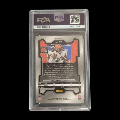 2023 Panini Prizm - David Njoku #70 Gold Shimmer Prizm /10