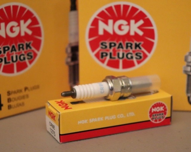 YAMAHA YZ250F YZ450F WR250F NGK Spark Plug WR400F YZ426F YZ400F WR426F