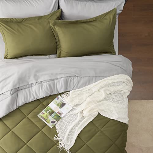 Olive Green Size Comforter Set - 7 Pieces Reversible Bed Full 24 - Olive Green - Picture 4 of 6