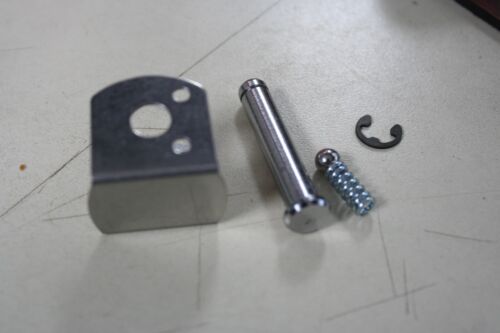 HARLEY SOFTAIL 2008 LATER PASSENGER FOOT PEG PIN SPRING D-SHAPE LOCK CLIPS SET - Foto 2 di 3